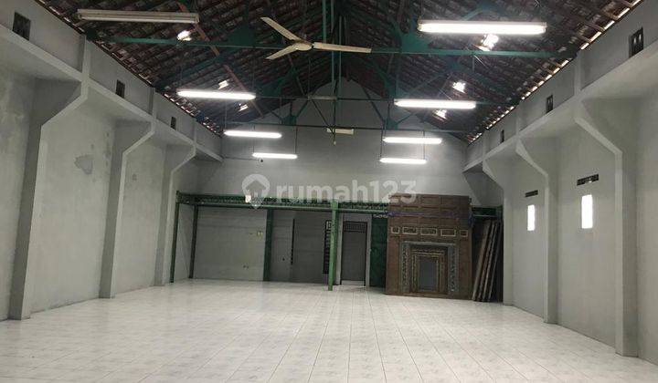 Rumah dan Ruang Usaha Strategis Jl. Raya Solo – Sragen 2