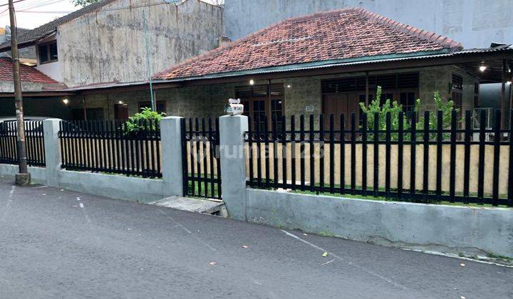 Rumah lama di Komplek Elit Gudang Peluru, Tebet, Jakarta Selatan 2