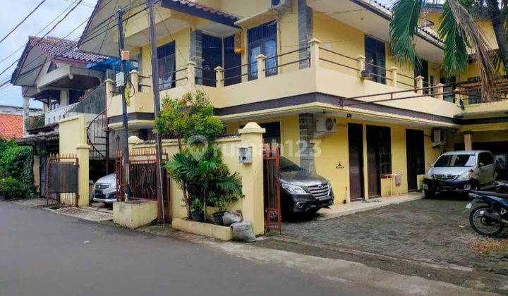 Rumah kost 2 lantai cocok untuk investasi di Rawamangun jakarta timur 1