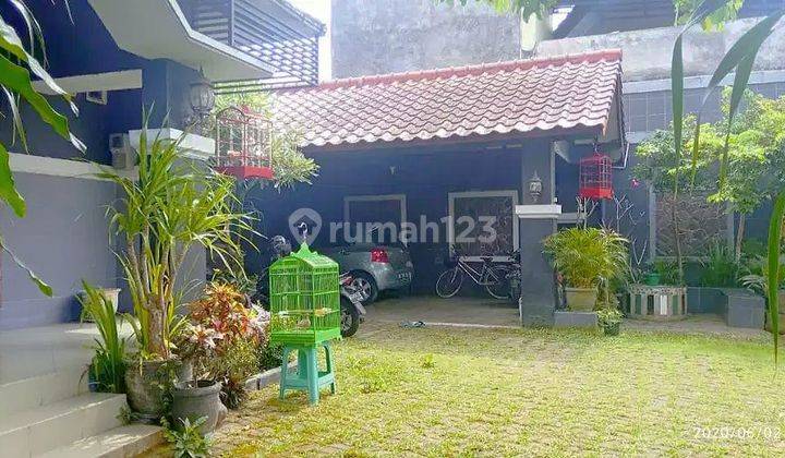 Rumah Luas Jalan Palagan Parkir Muat 5 Mobil 2