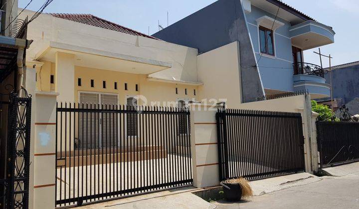 Rumah siap huni baru renovasi komplek Green Ville 2