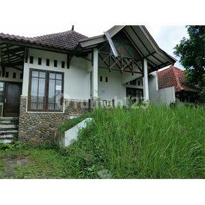 Rumah di Komplek Tamansari Bukit Bandung Dekat Jalan Nasional 1