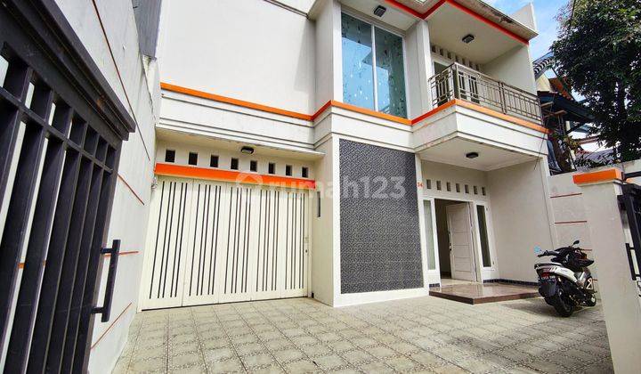 Rumah Bagus Modern Minimalis Tebet Jakarta Selatan 1