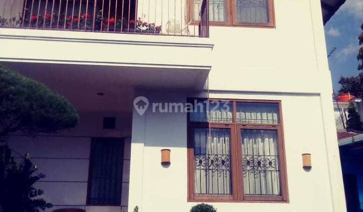 RUMAH TERAWAT 2 LANTAI DI DAGO BANDUNG 1