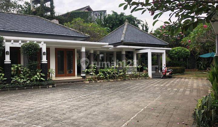 Rumah Mewah Di Cempaka Turun Harga Dengan Kolam Renang 1