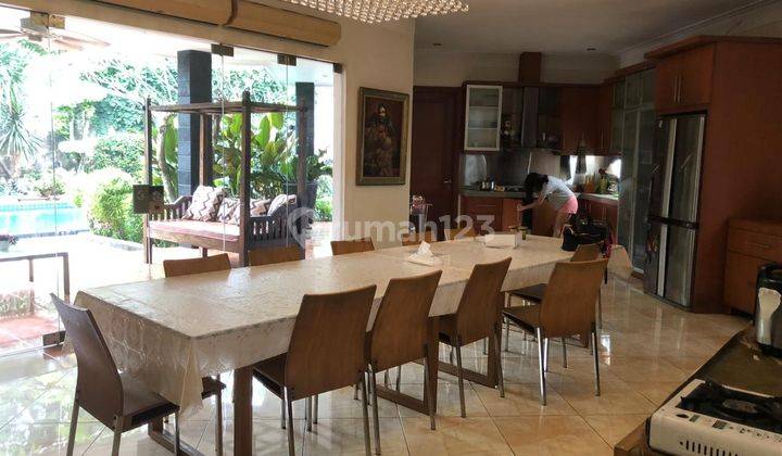 Rumah Mewah Di Cempaka Turun Harga Dengan Kolam Renang 2