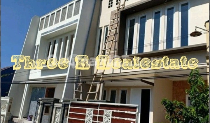 Rumah bagus baru siap huni design mewah dan kokoh 2.5 lantai