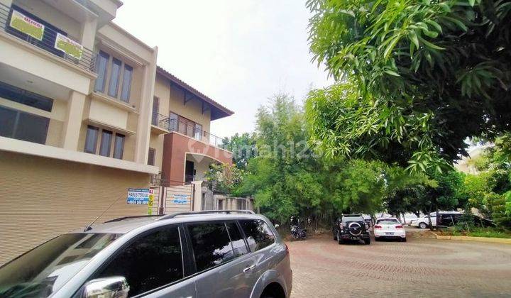 Rumah Minimalis Cantik 3 Lantai di Kapuk Muara,Jakarta Utara 2