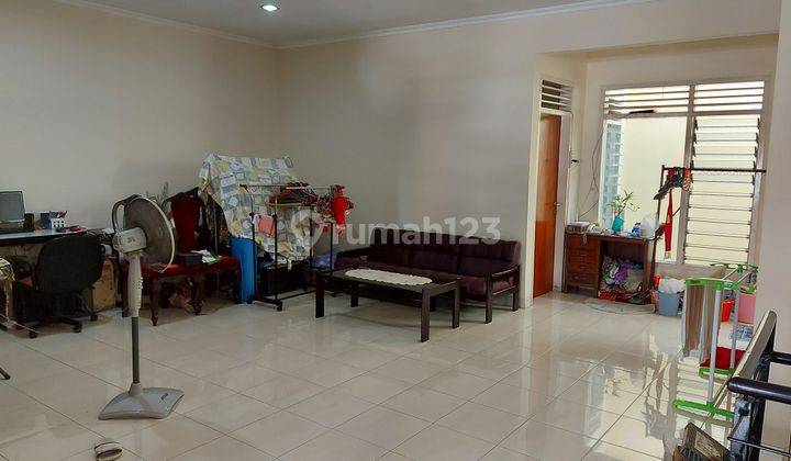 Rumah Bagus 2 Lantai Di Roxy, Jakarta Pusat 2