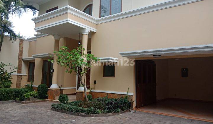 Rumah bagus di dalam townhouse di kemang 1