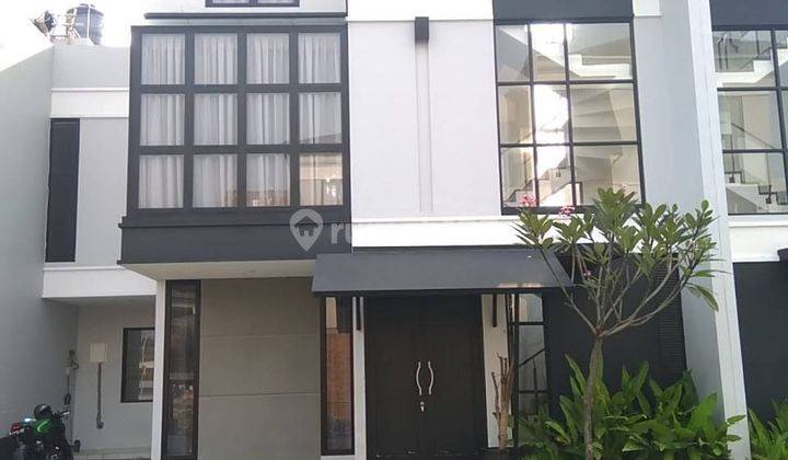 Luxurious brandnew townhouse kemang 1