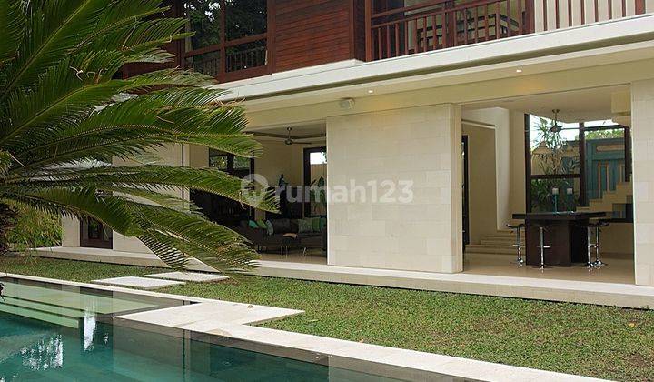 luxurious investment central Seminyak 2