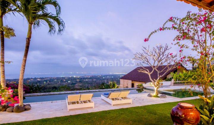 Beautiful Villa with amazing View,Just 5 minutes away from the Beach and 15 Minutes from Famous GWK in Labuan Sait Pecatu Jimbaran,Kuta selatan,Badung Bali 1