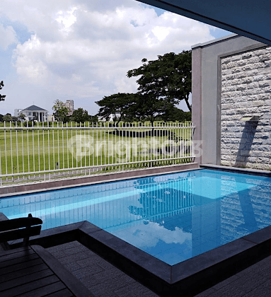 RUMAH MEWAH VIEW GOLF GRAHA BUKIT DARMO GOLF SEMI FURNISH ADA SWIMMING POOL,  LOKASI DEKAT LENMARC, PAKUWON MALL 2