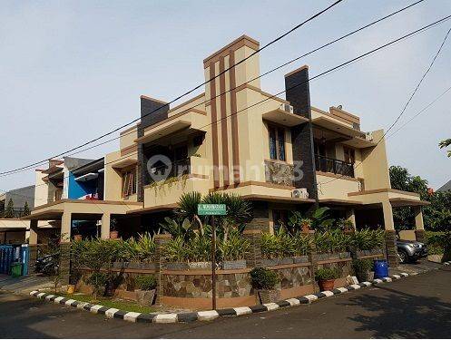 Dijual rumah megah di Islamic Village Karawaci Tangerang 1