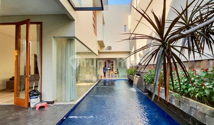 Rumah Bagus dalam Townhouse 4 Kamar Tidur dengan Private Pool di Kemang Jakarta Selatan Rumah Bagus dalam Townhouse 4 Kamar Tidur dengan Private Pool di Kemang Jakarta Selatan