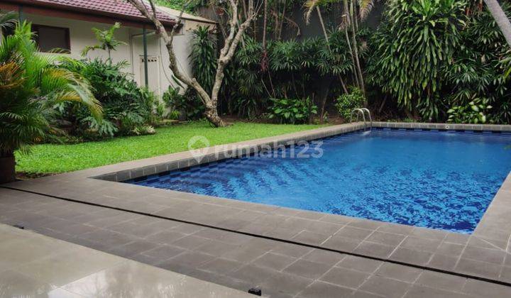 Rumah Siap Huni Area Kemang Dalam 2