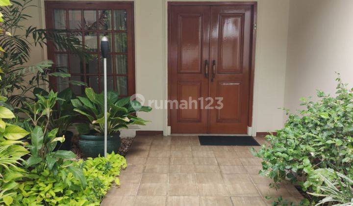 Rumah Siap Huni Area Kemang Dalam 1