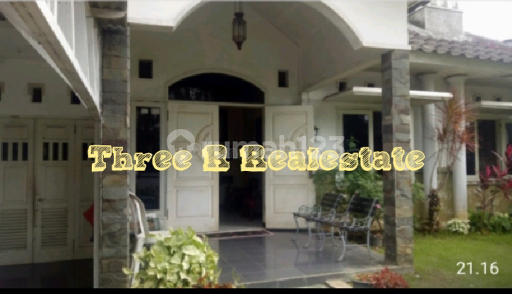 Rumah di kawasan elite Dieng 1