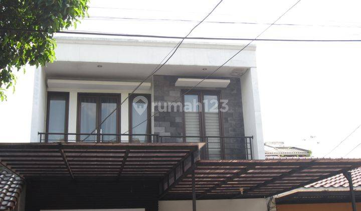 Rumah Minimalis di Pondok Indah. Bisa Jalan Kaki ke PIM 1