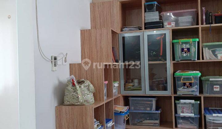 Rumah 2 Lantai di Graha Gayungsari, Surabaya LT 122 M2 LB 136 M2 KT 3 KM 2 Gudang 1 1