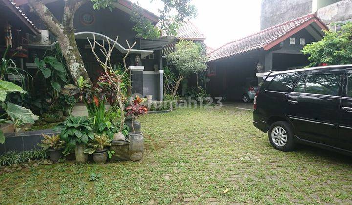 RUMAH MEWAH DAN ASRI DI JALAN KALIURANG KM 8 1