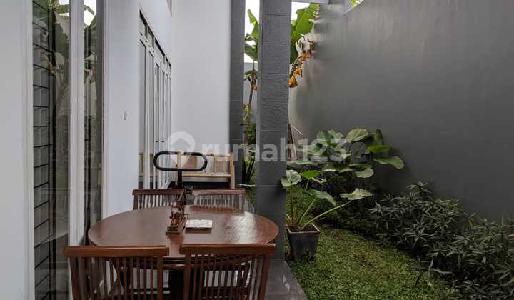 Gegerkalong, Lux minimalis + Swimming Pool 2