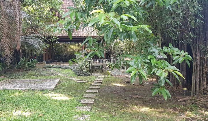 Rumah Mewah Ada Kolam Renang, Dekat Sleman City Hall Jl Gito Gati 2