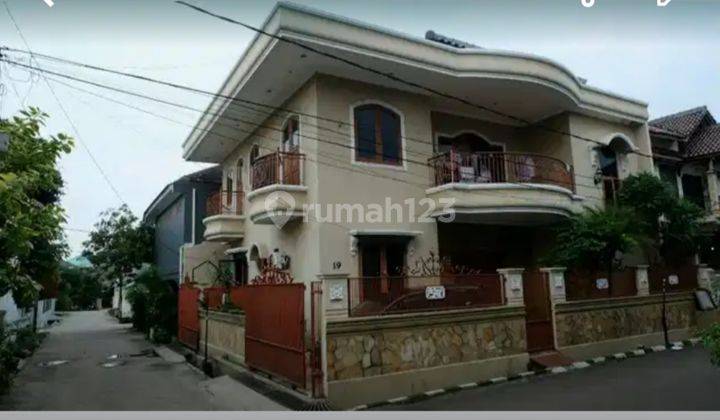 Rumah bagus 2 lantai di Jatibening Pondok Gede 1