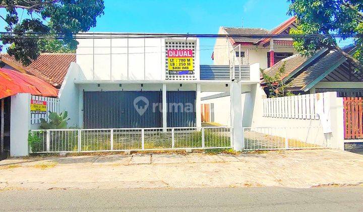 Kantor Dijual Tepi Jalan Tanah Luas 700 Meter  1