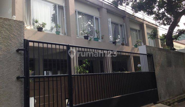 rumah 3 lantai , Kebayoran baru , Jakarta Selatan 1