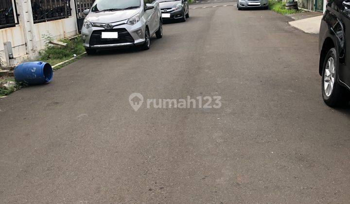 Rumah Bagus Jalan 2 Mobil di Griya Inti Sentosa , Bisa Nego 2