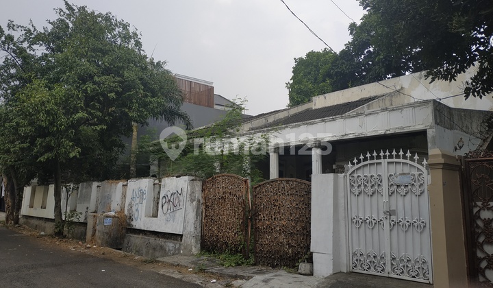 Rumah Lama Hitung Tanah Cipete Jakarta Selatan Rumah Lama Hitung Tanah Cipete Jakarta Selatan