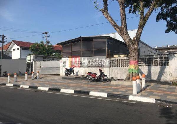 Bangunan untuk usaha di HOS Cokroaminoto 1