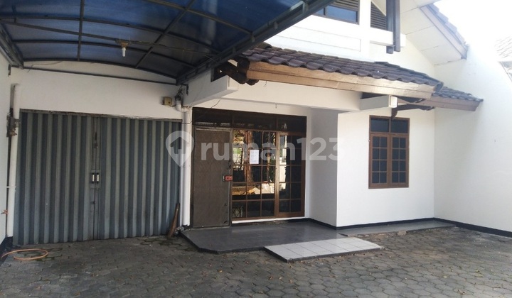 Rumah Dikontrakkan Asri dan Terawat di Batununggal Indah Bandung 2