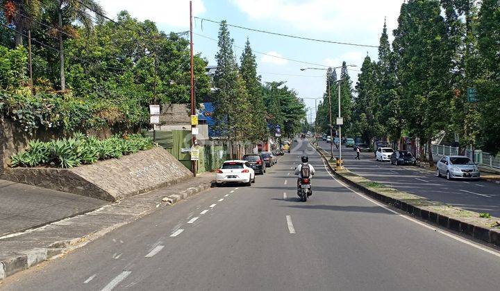 Rumah hitung tanah di Dago 1