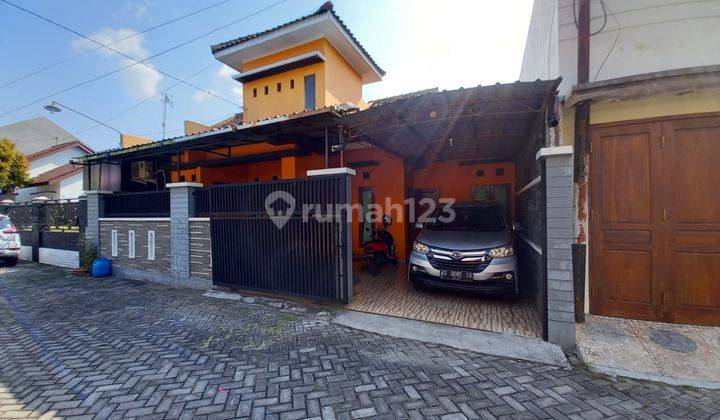 RUMAH CANTIK SIAP PAKAI  DI PERUMAHAN COLOMADU SOLO 1