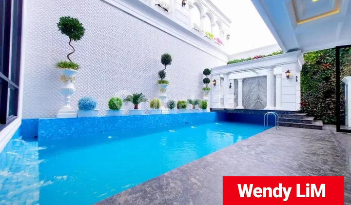 RUMAH PONDOK INDAH, DESAIN CLASSIC MODERN (LIFT, KOI POND)