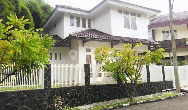 Rumah asri di Flaminggo Sektor 9 1