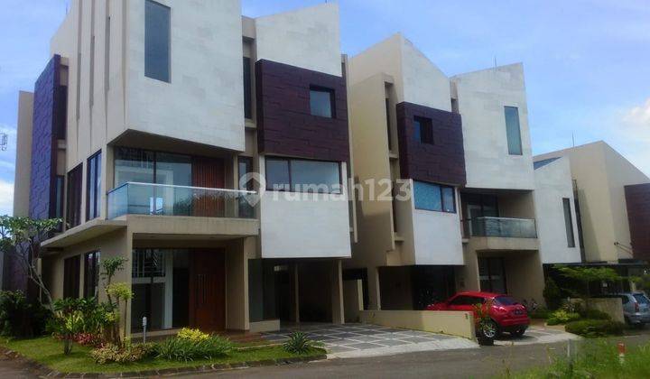 Rumah 2 dan 3 Lantai Dalam Perumahan Mewah di Cilandak, Jakarta Selatan 2