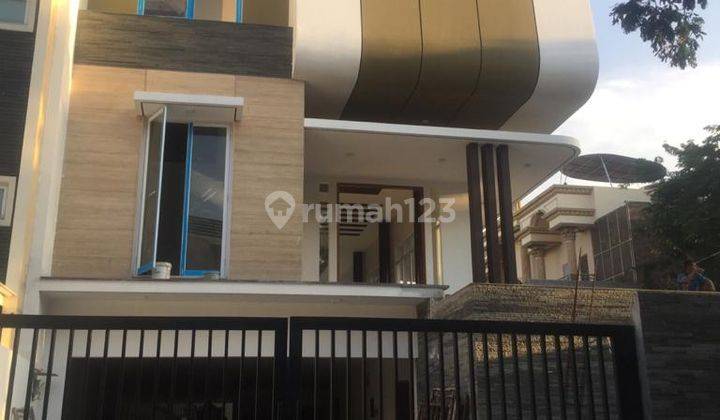 Harga Terbaik Rumah Katamaran Indah PIK, Uk 13x27,5m2, 3 Lantai, 6 Kamar Tidur Rp.16,8M Nego 1