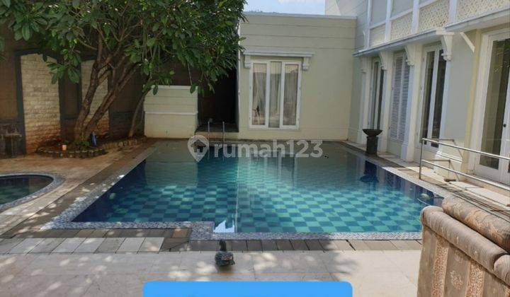 rumah termewah di kuningan sudirman kolam renang 2