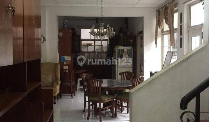 Rumah terawat di Jati Warna 2