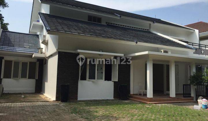 Elegant House with Pool in strategic location Kebayoran Baru 2