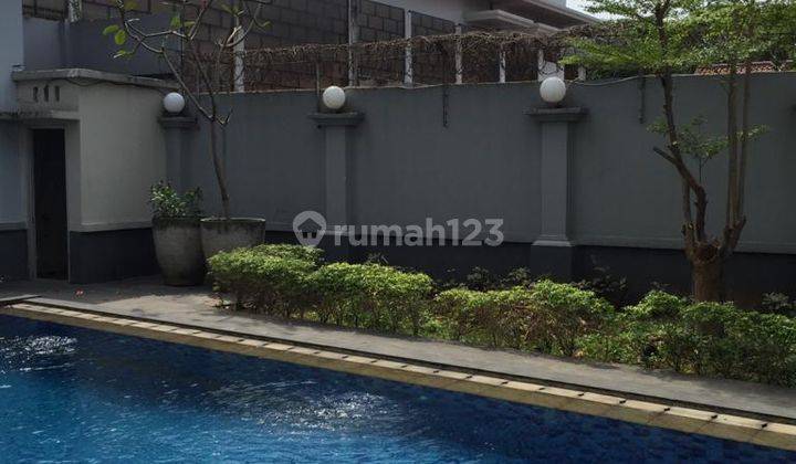 Elegant House with Pool in strategic location Kebayoran Baru 1