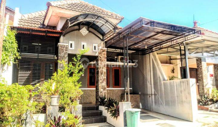 Rumah bagus modern harga murah di Bunga2 kota Malang dekat Unibraw Suhat 2