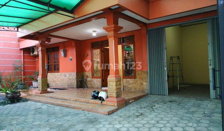 Rumah Siap Pakai di Lingkungan Exclusive Jajar 1