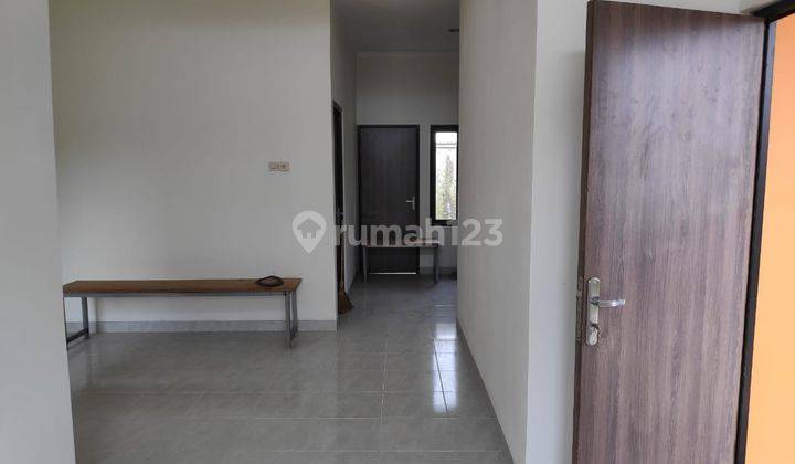 Rumah Minimalis Hook di Bumi Parahyangan Kencana 2