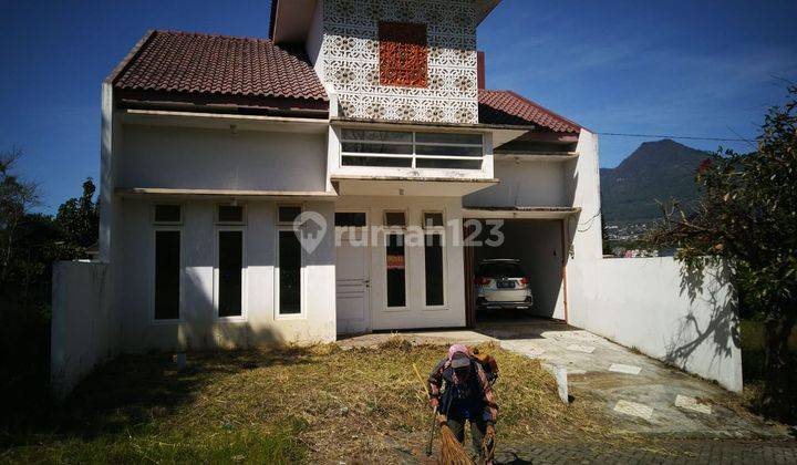 Rumah modern 2 lantai cantik mewah dilingkungan asri &amp; nyaman 1