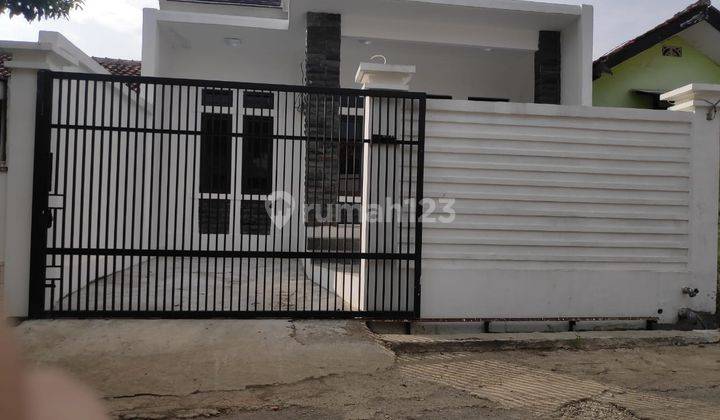 Rumah Baru, Lokasi Ditengah Komplek di Bumi Parahyangan Kencana 1